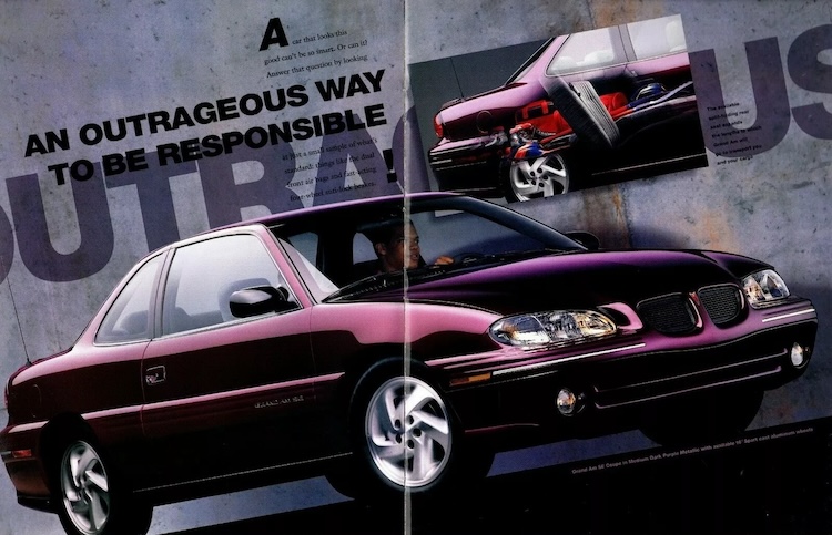 1996 Pontiac Grand Am GT dealer catalog image